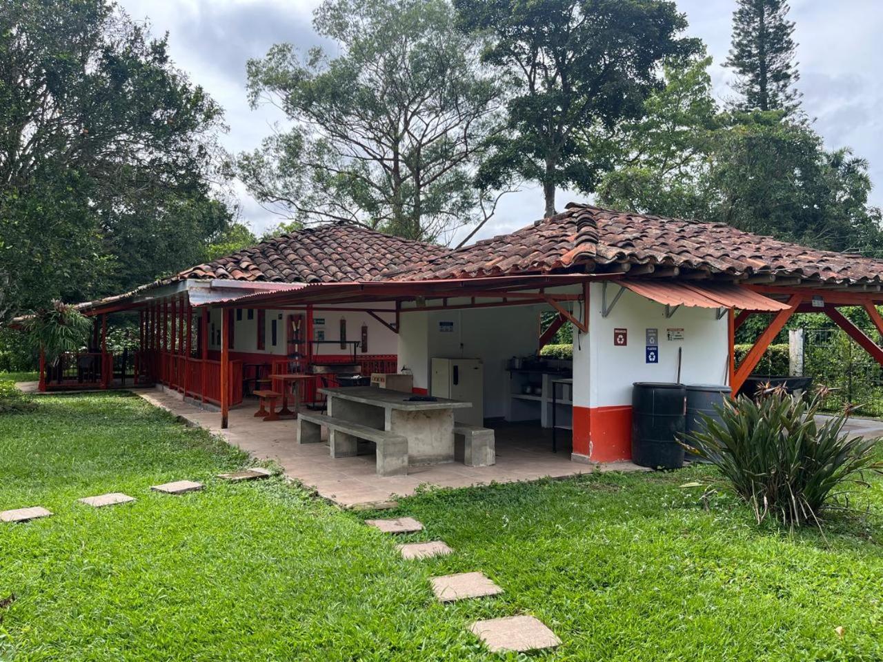 El Paraiso Alojamento de Turismo Rural *